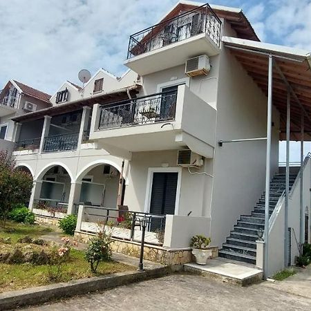 Antzela Apartments ซีดารี ภายนอก รูปภาพ